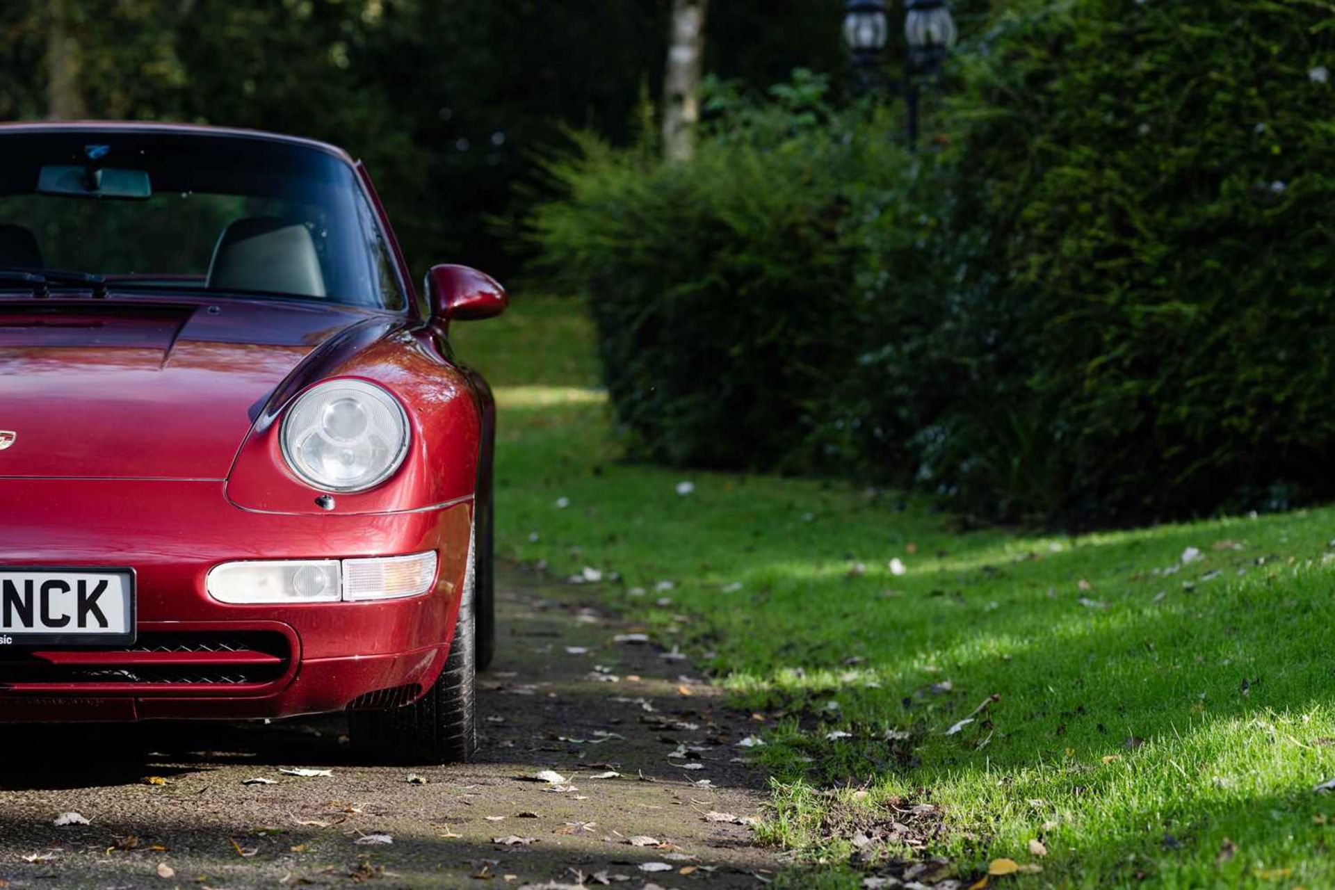 1996 Porsche 911 Carrera 4 Two-owner, 64k mile example with full service history. Rides on upgraded  - Image 4 of 64