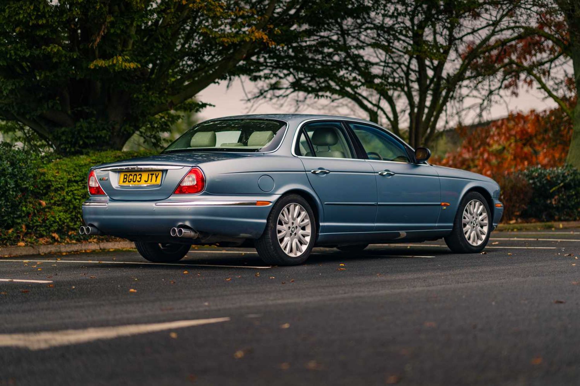 2003 Jaguar XJ8 4.2 V8 SE Range-topping 'Special Equipment' model, with a current MOT and warranted  - Image 11 of 124