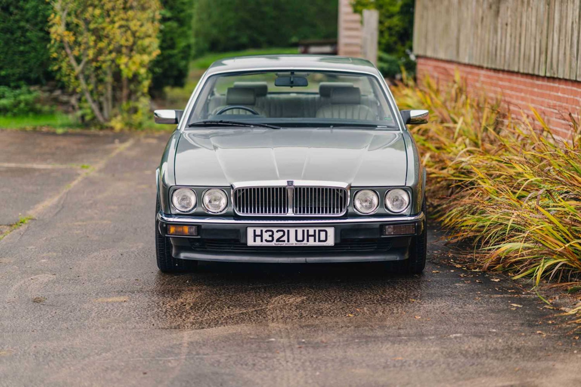 1990 Jaguar XJ40 Highly-original, timewarp example, with just 16,700 warranted miles from new - Image 2 of 70