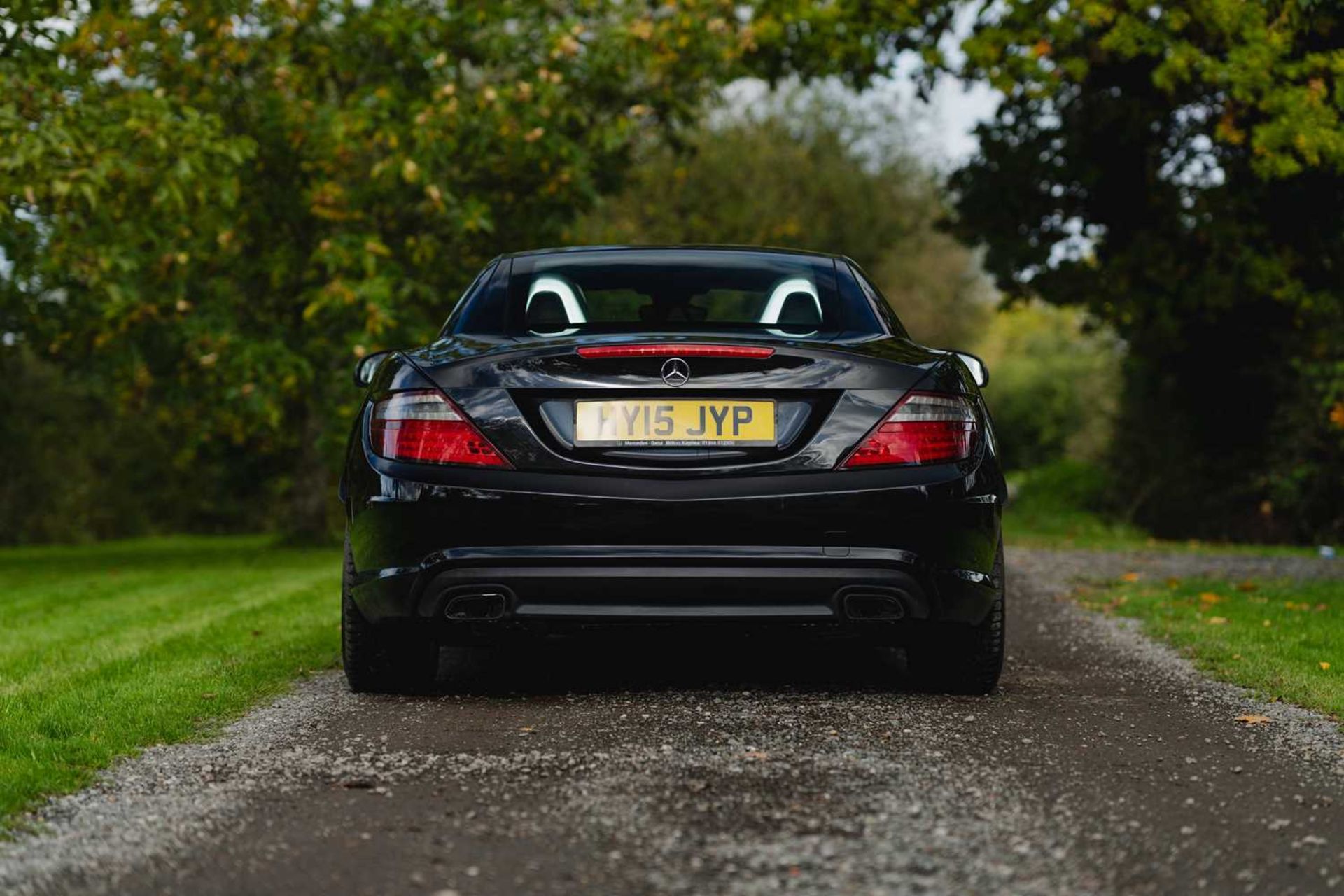 2015 Mercedes SLK200 AMG Sport A genuine two-keeper, 35,950 miles example, complemented by full serv - Image 10 of 69