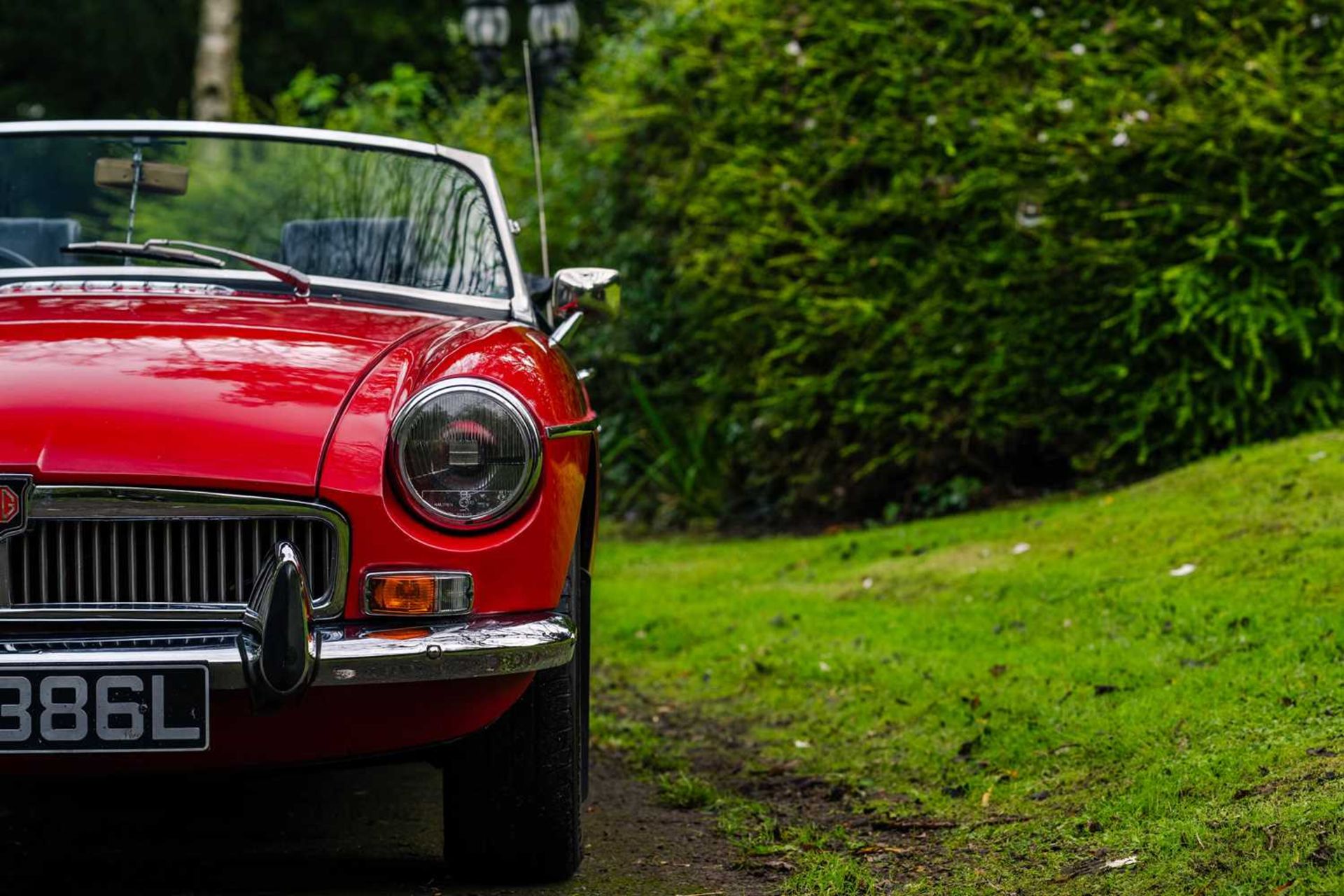 1972 MG B Roadster ***NO RESERVE*** Fast-road specification, with an Oselli-built 1950cc powerplant - Image 6 of 48