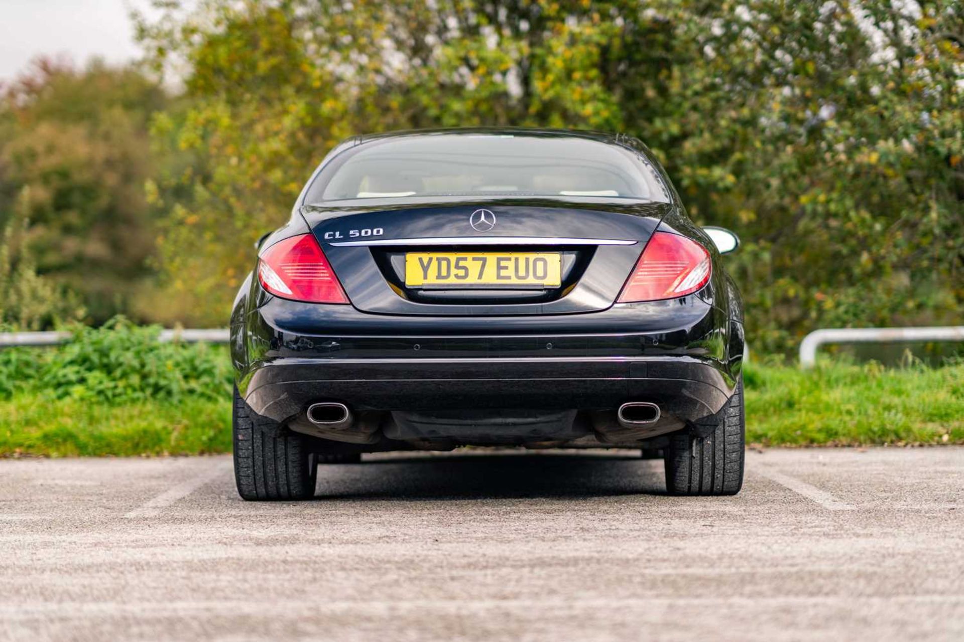 2008 Mercedes CL500 Four-keeper example of Mercedes’ flagship 2+2 coupe, with full service history a - Image 9 of 61