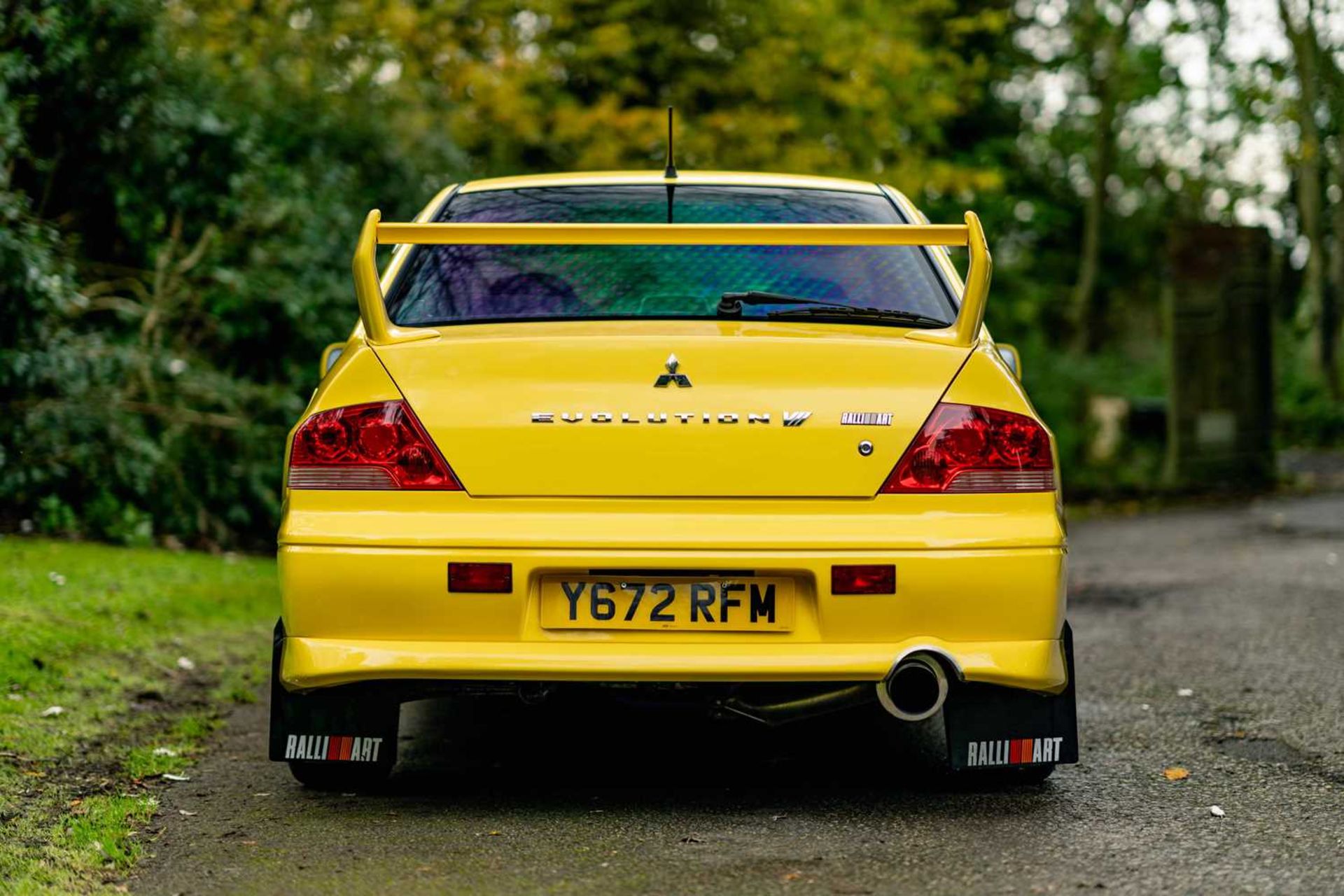 2001 Mitsubishi Lancer Evolution VII Subtly upgraded and previous long-term (seventeen year) ownersh - Image 10 of 64