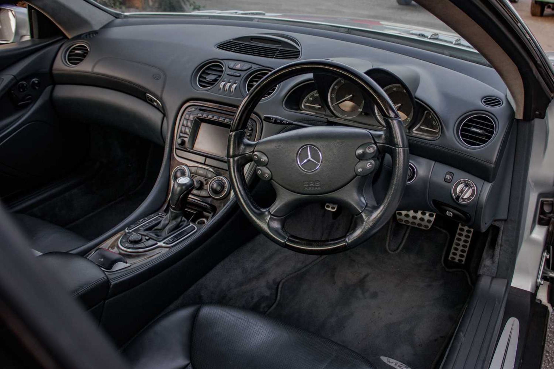 2004 Mercedes SL600 Flagship, 493bhp twin-turbo powered model  - Image 27 of 42