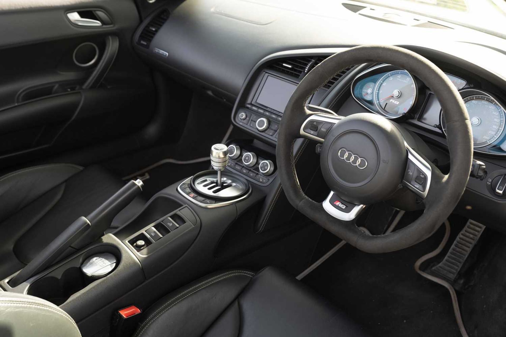 2010 Audi R8 Spyder V8 Specified in Suzuka Grey, with a Black Nappa leather interior and just 22,500 - Image 49 of 57