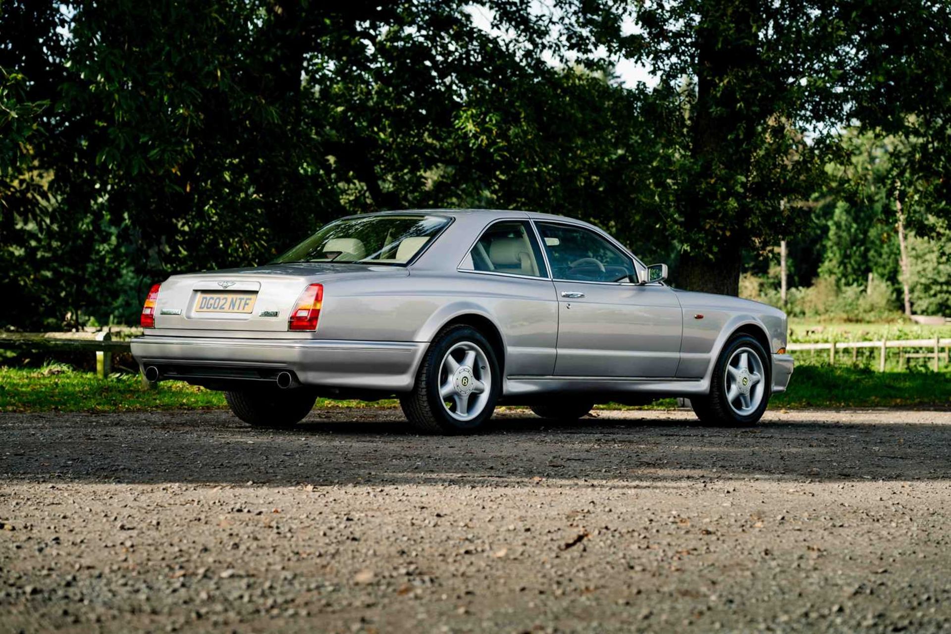 2002 Bentley Continental R Mulliner Desirable wide-body, Mulliner specification and believed to be o - Image 11 of 60