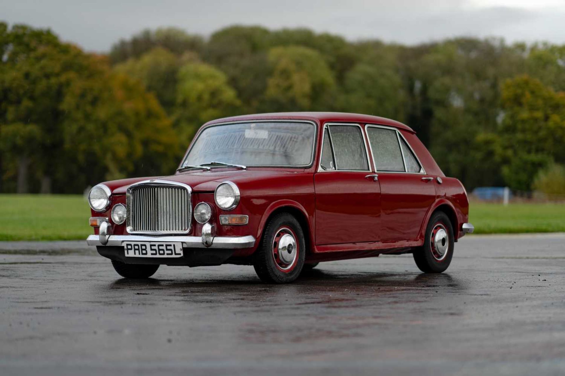 1972 Vanden Plas Princess 1300 Rumoured to be one of just 28 survivors still registered for UK roads - Image 5 of 53