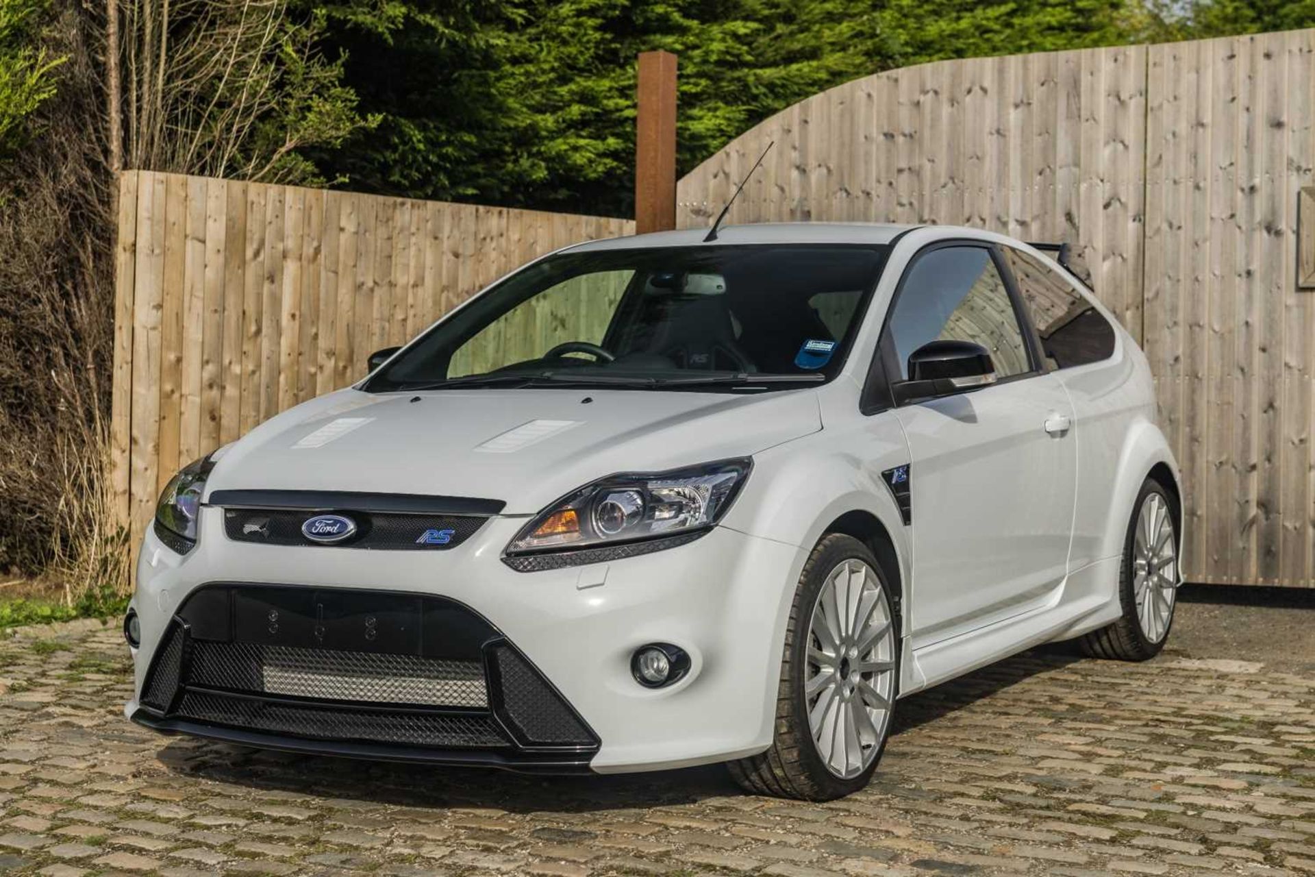 2009 Ford Focus RS An unrepeatable opportunity to purchase a sub-1000 mile Mk2 Focus RS - Image 3 of 60