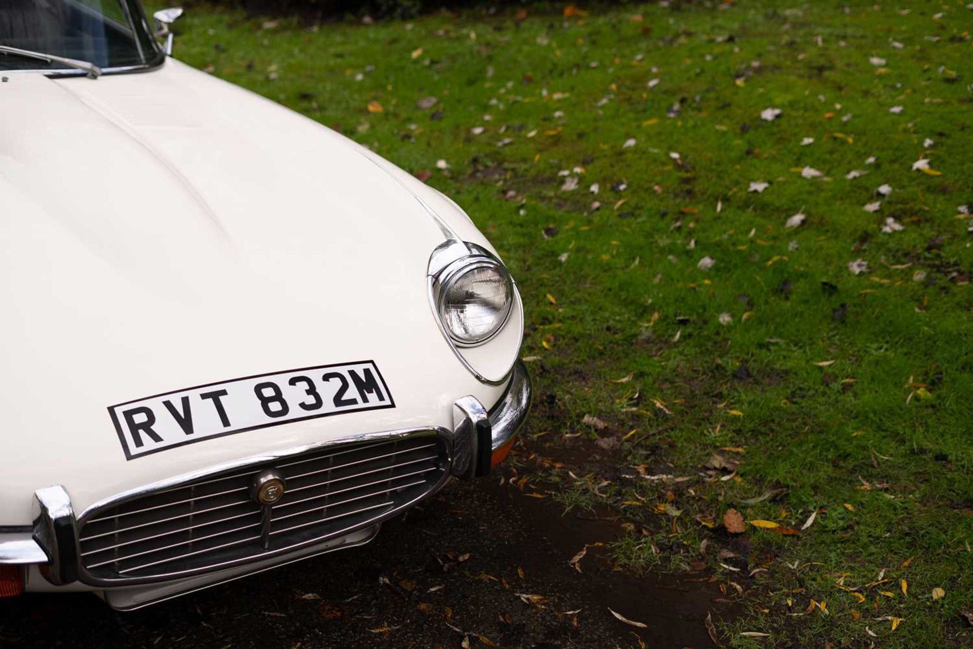 1973 Jaguar E-Type Roadster  A credible 37,000 mile right-hand drive, home market example, specified - Image 19 of 58