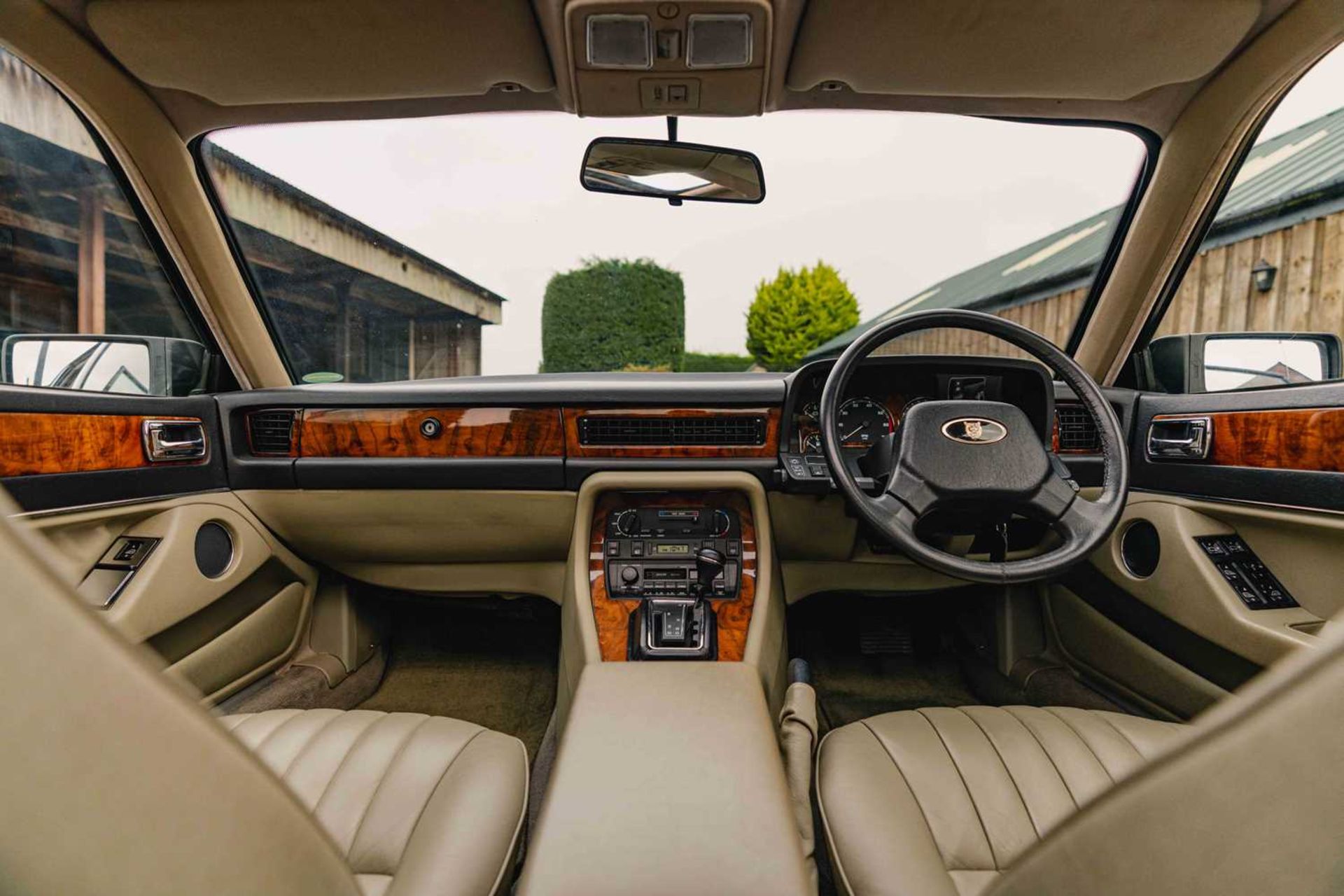 1990 Jaguar XJ40 Highly-original, timewarp example, with just 16,700 warranted miles from new - Image 52 of 70