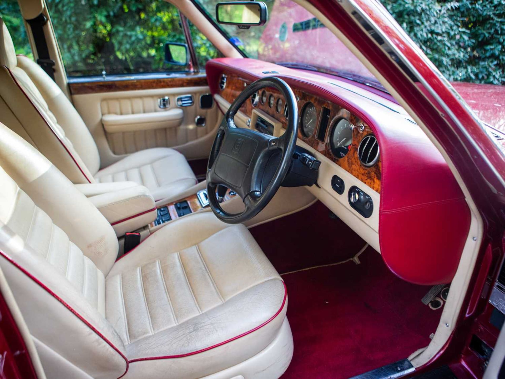 1994 Bentley Brooklands ***NO RESERVE*** Recently the subject of much maintenance to the drivetrain, - Image 26 of 44