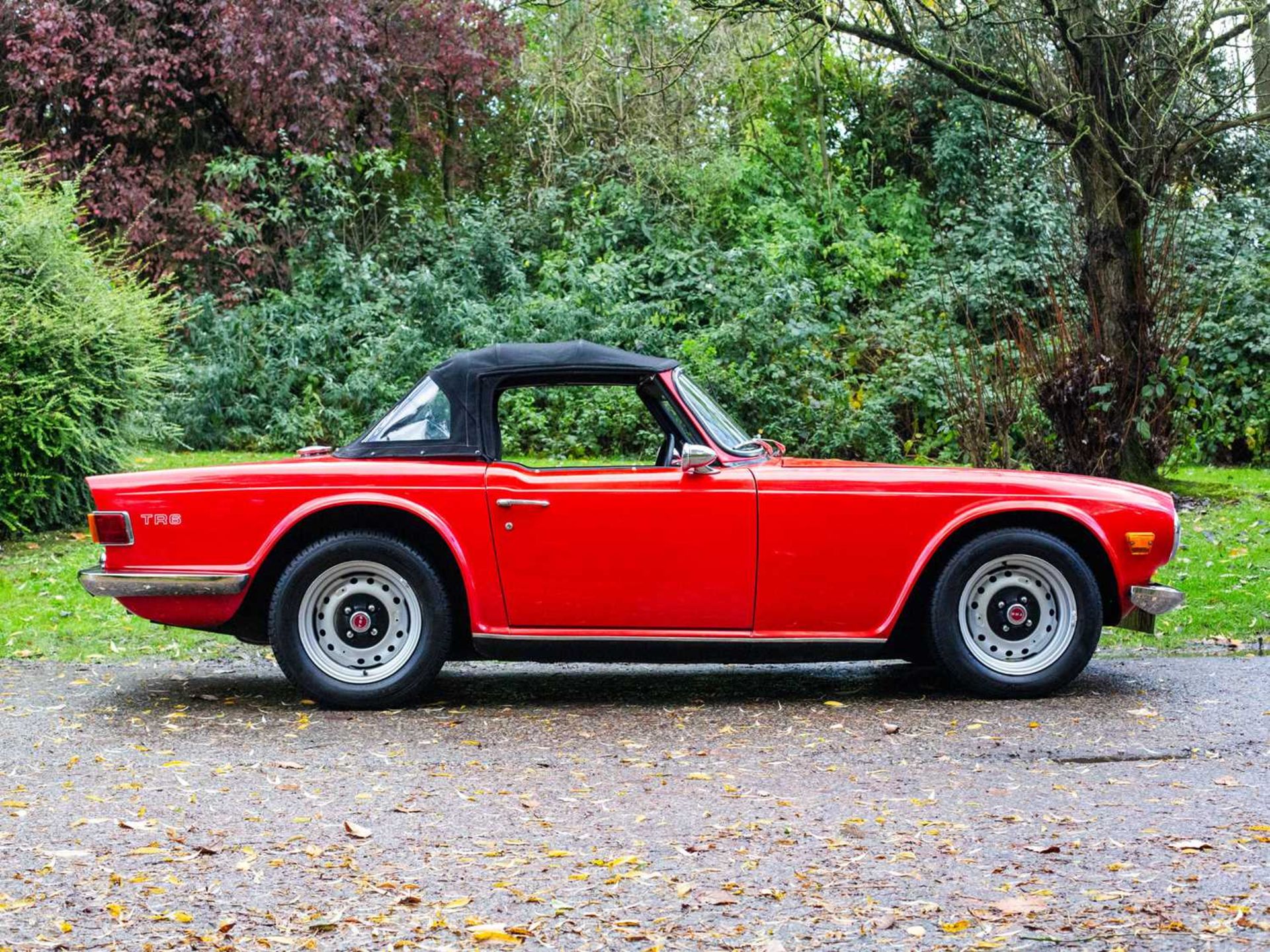 1969 Triumph TR6 Repatriated in 2020, converted to RHD and equipped with UK-specification SU carbure - Image 11 of 53