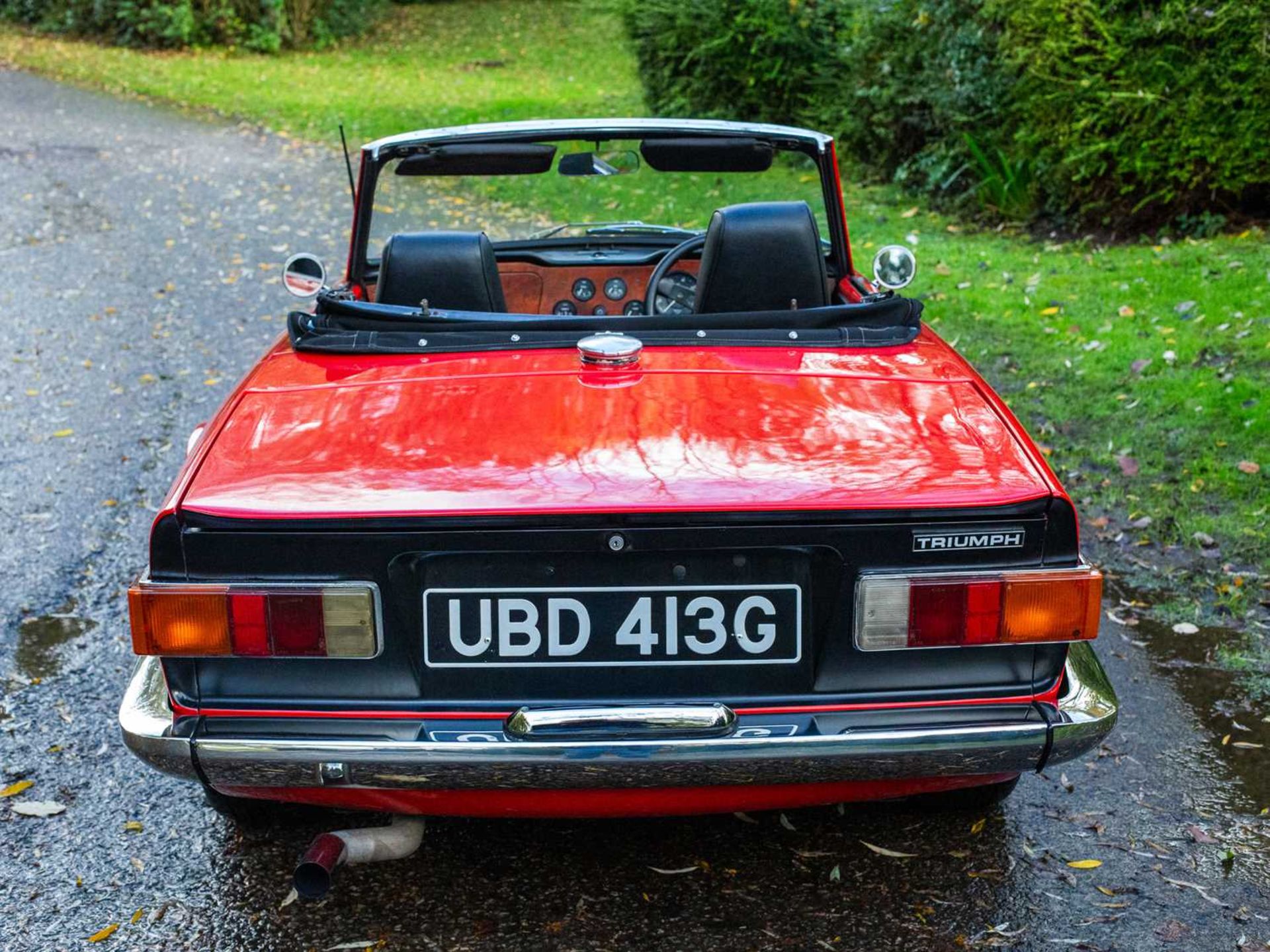 1969 Triumph TR6 Repatriated in 2020, converted to RHD and equipped with UK-specification SU carbure - Image 9 of 53