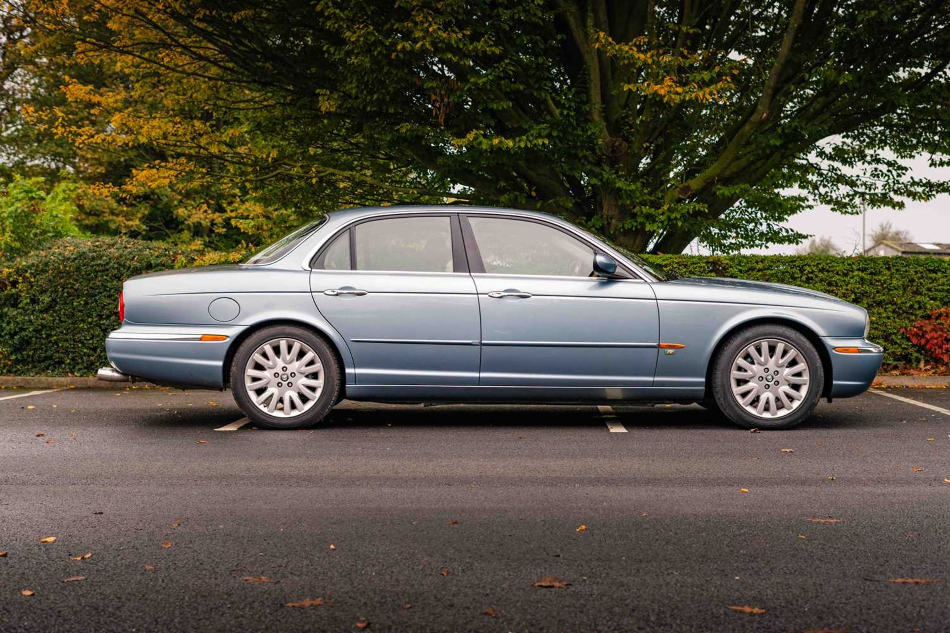 2003 Jaguar XJ8 4.2 V8 SE Range-topping 'Special Equipment' model, with a current MOT and warranted  - Image 73 of 124