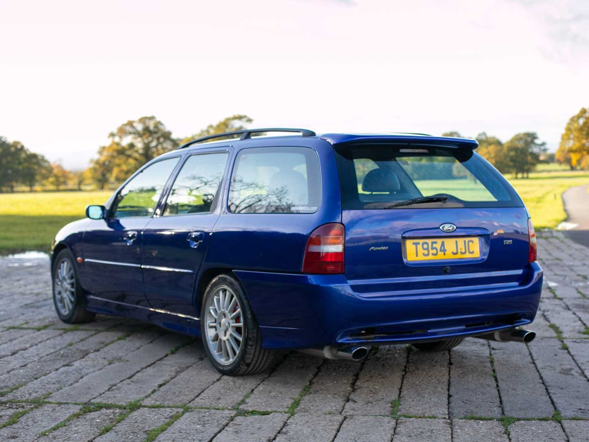 1999 Ford Mondeo ST200 Estate ***NO RESERVE*** Thought to be one of just 15 ST200 load-luggers, stil - Image 14 of 75