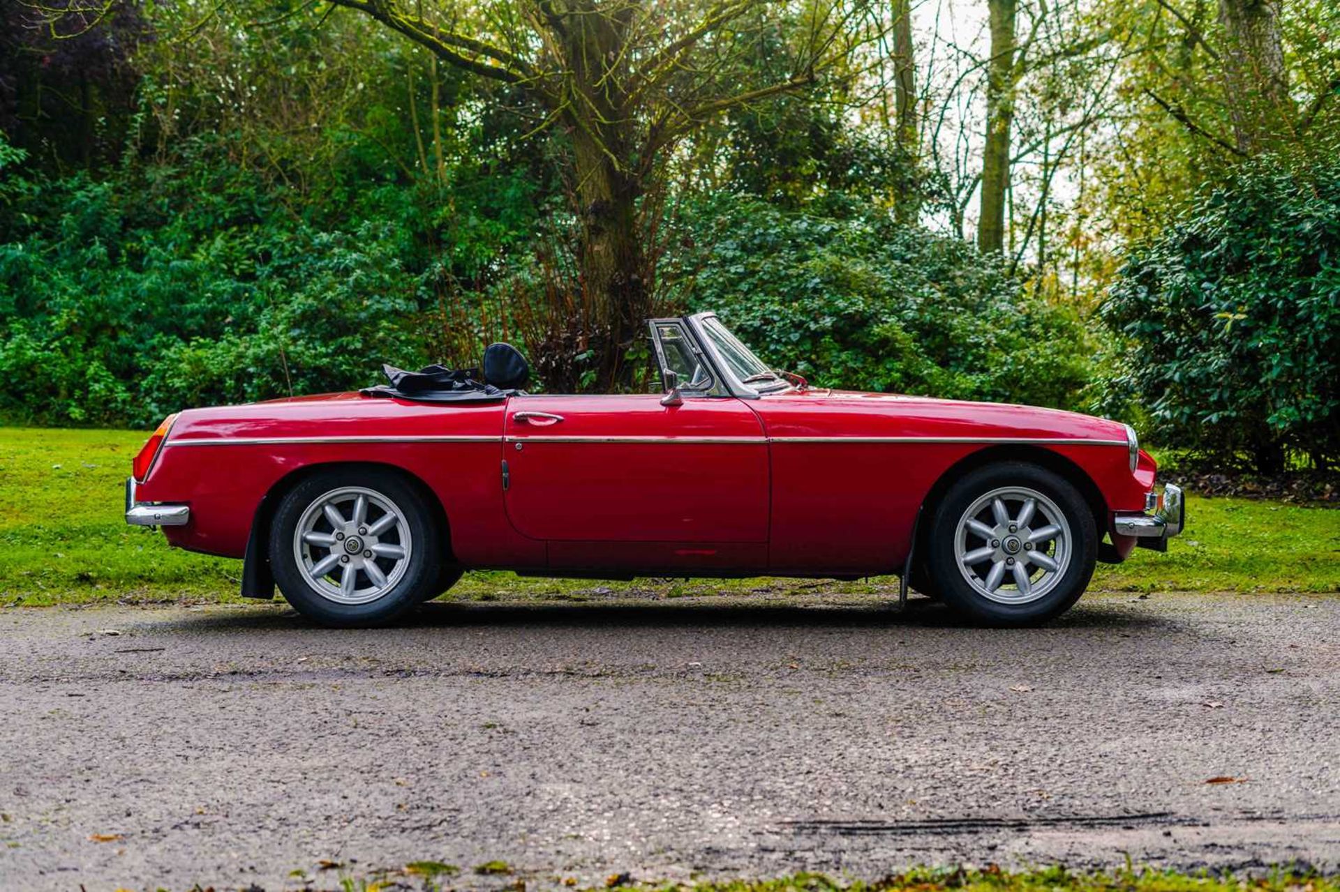 1972 MG B Roadster ***NO RESERVE*** Fast-road specification, with an Oselli-built 1950cc powerplant - Image 3 of 48