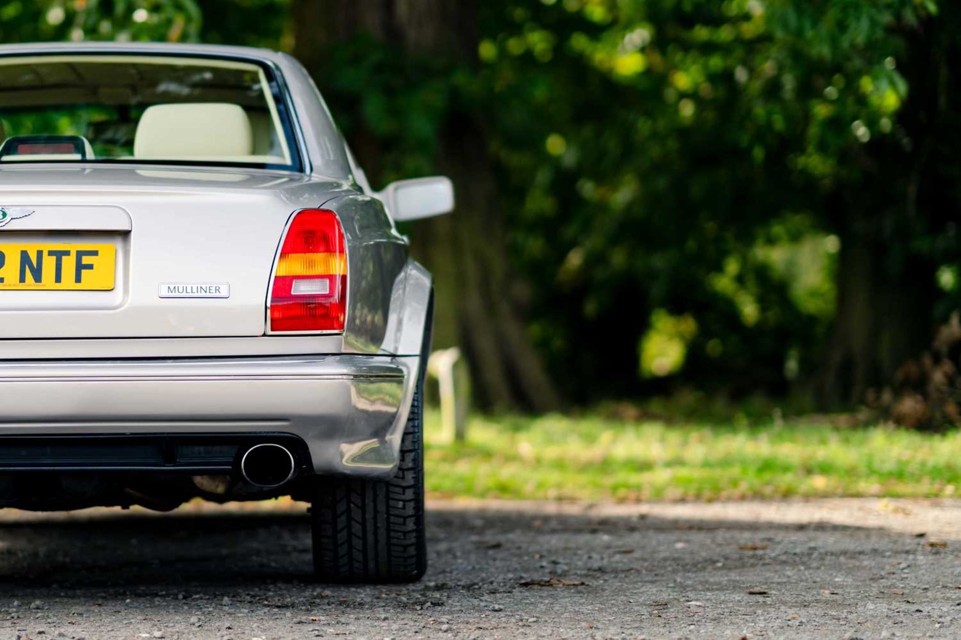 2002 Bentley Continental R Mulliner Desirable wide-body, Mulliner specification and believed to be o - Image 10 of 60