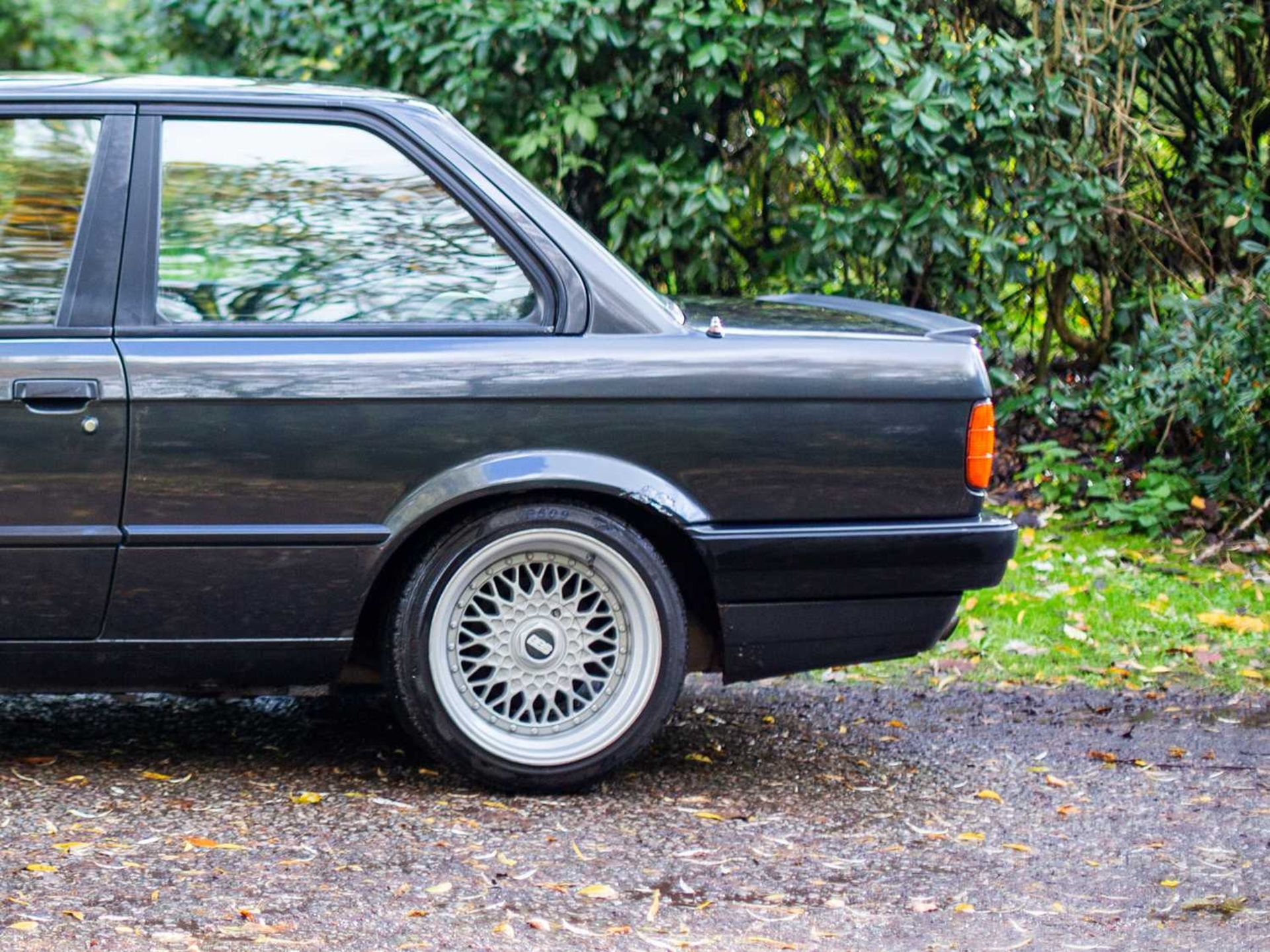 1990 BMW 318i Lux ***NO RESERVE*** A nine-keeper, 160k-mile example, with full service history  - Image 11 of 39