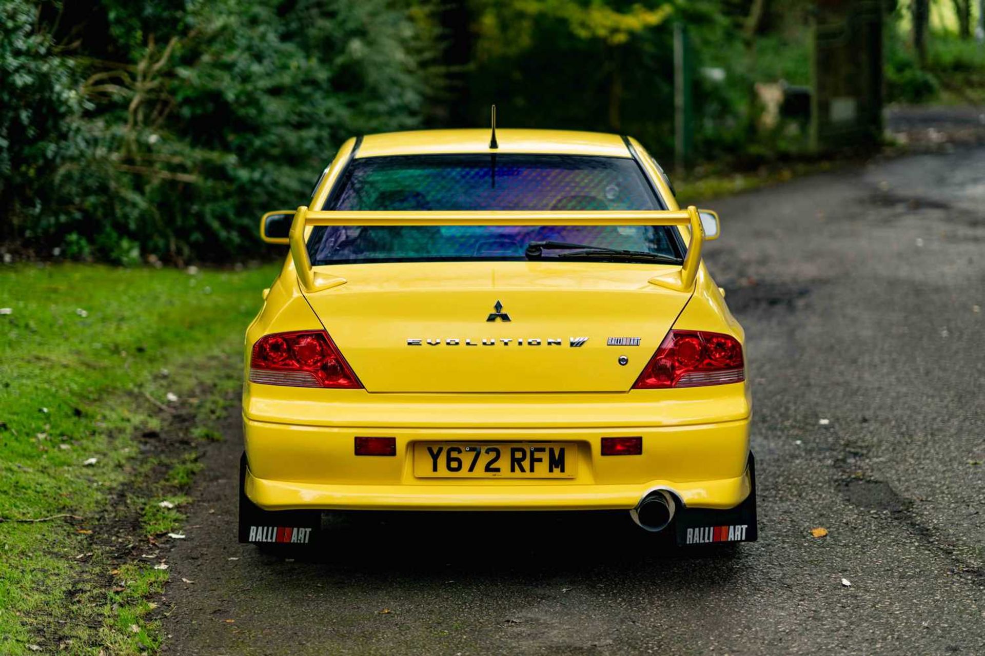 2001 Mitsubishi Lancer Evolution VII Subtly upgraded and previous long-term (seventeen year) ownersh - Image 12 of 64