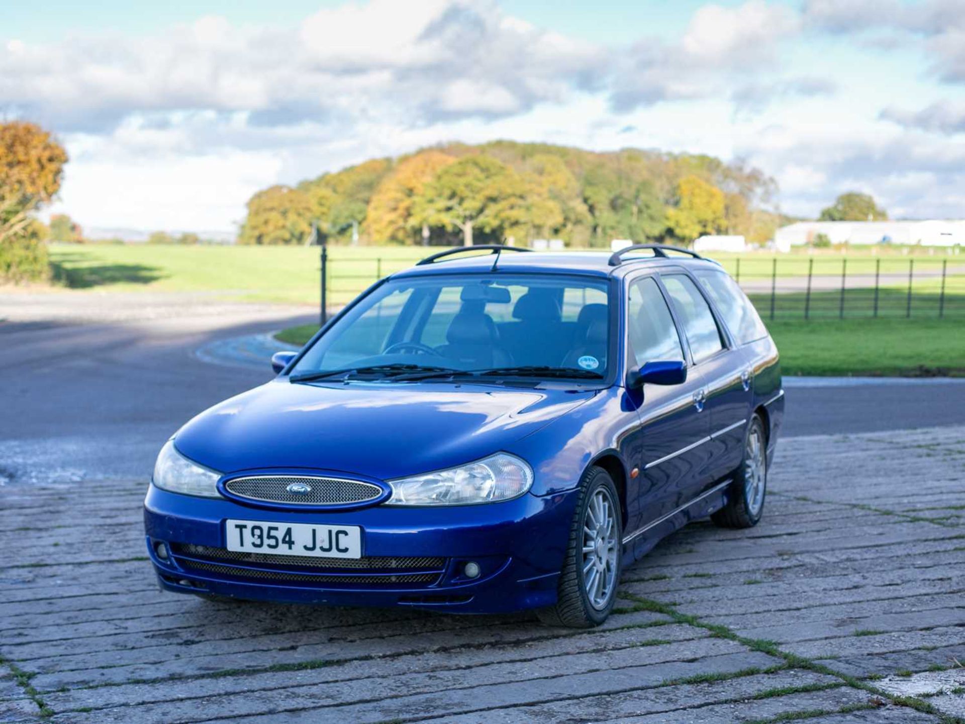 1999 Ford Mondeo ST200 Estate ***NO RESERVE*** Thought to be one of just 15 ST200 load-luggers, stil - Image 2 of 75