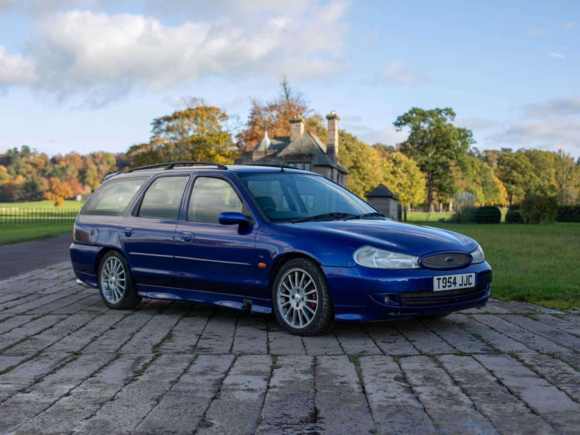 1999 Ford Mondeo ST200 Estate ***NO RESERVE*** Thought to be one of just 15 ST200 load-luggers, stil - Image 5 of 75