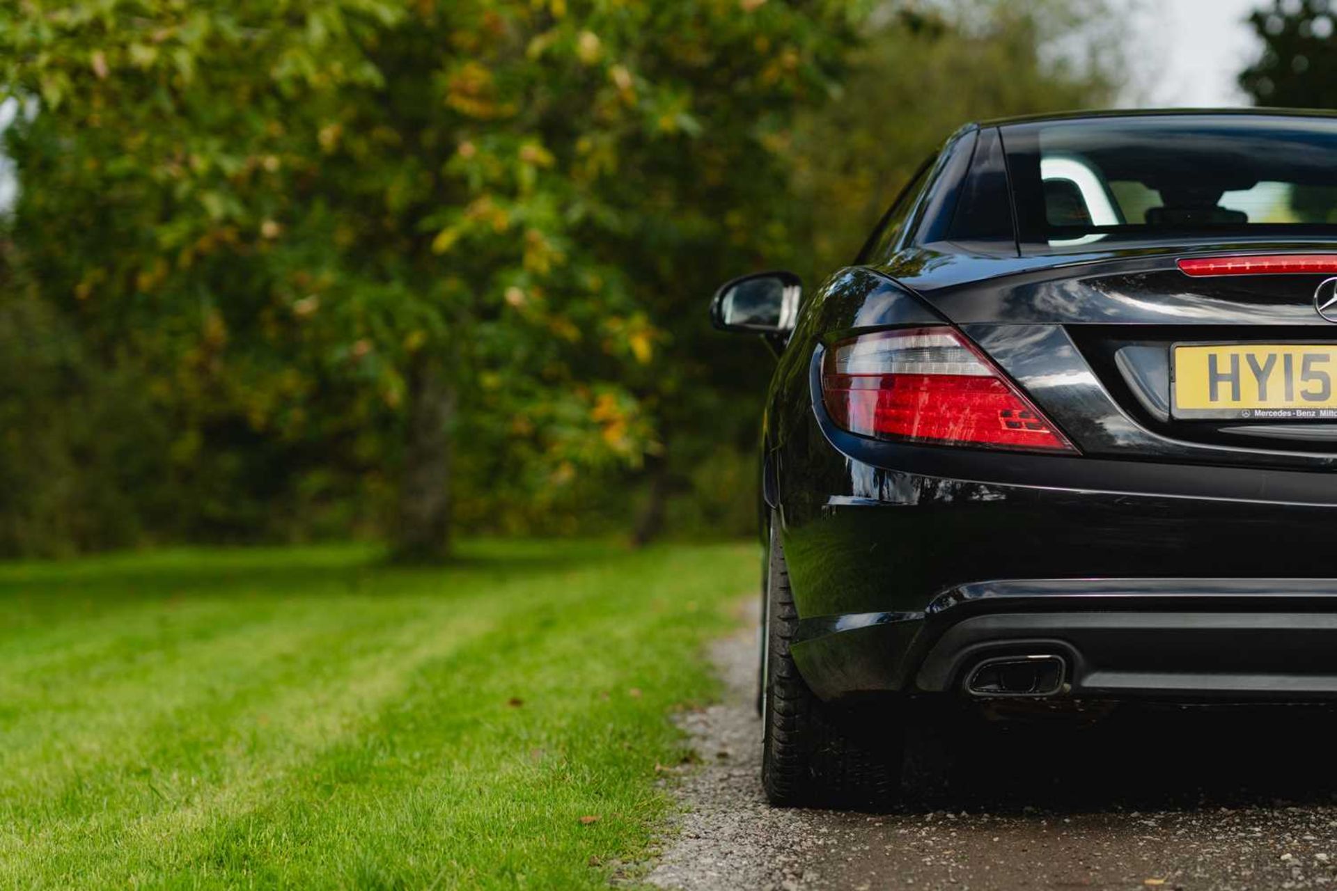 2015 Mercedes SLK200 AMG Sport A genuine two-keeper, 35,950 miles example, complemented by full serv - Image 11 of 69