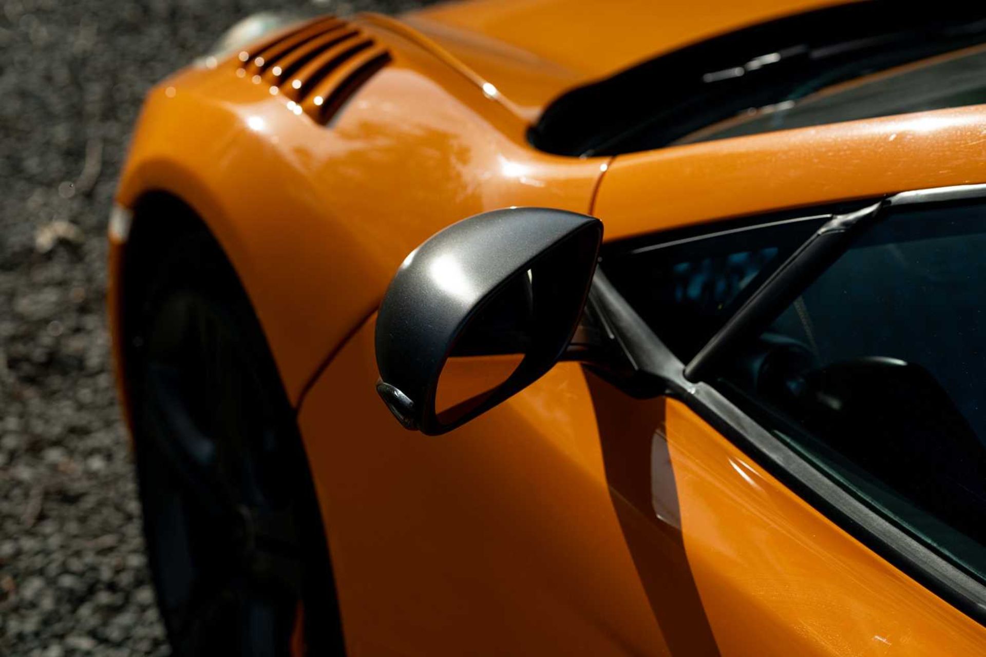 2011 McLaren MP4-12C Finished in striking Papaya 'McLaren Orange' and just over 29,000 warranted mil - Image 20 of 52