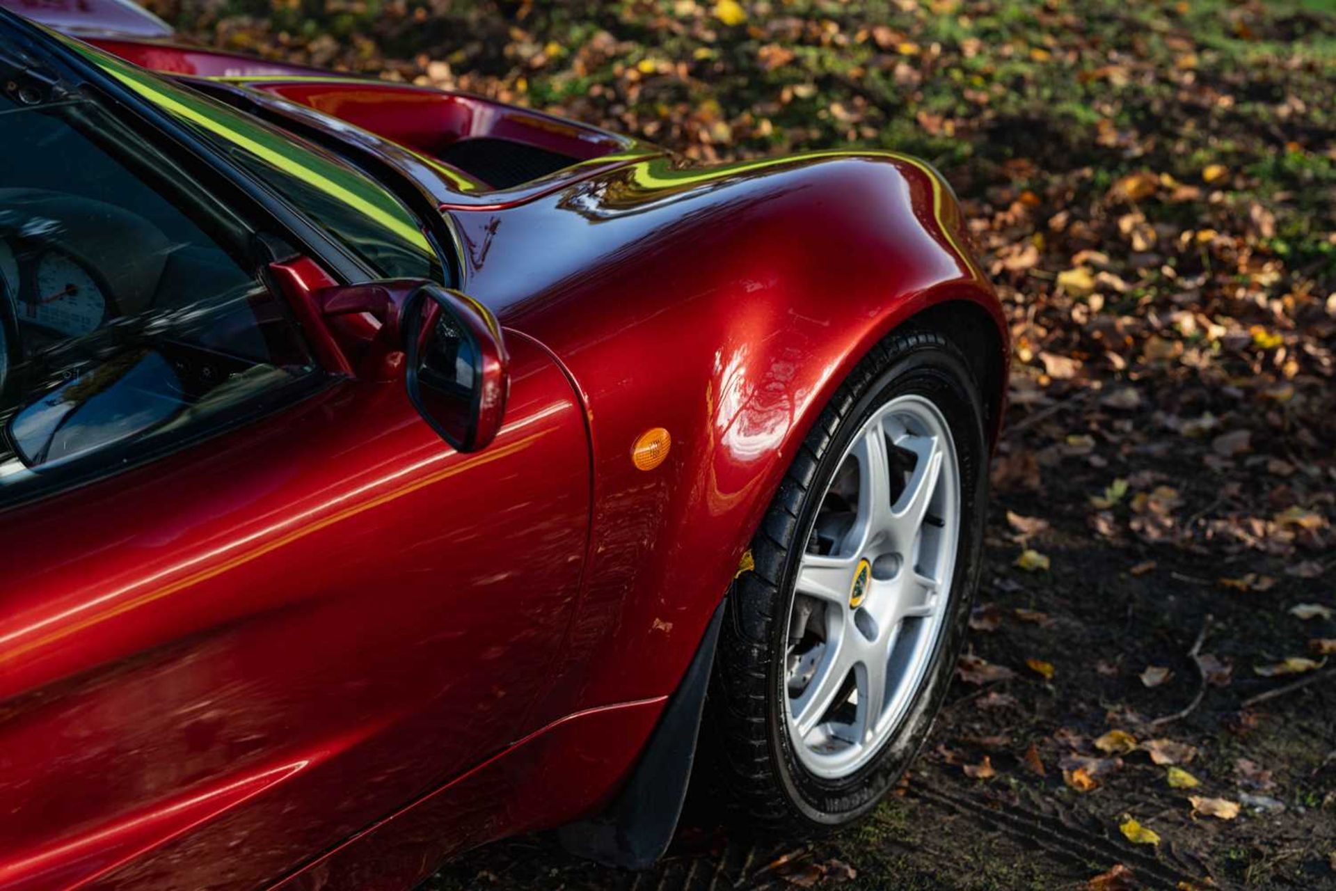 2000 Lotus Elise 111S A five-keeper, 68,085-mile example, upgraded with Corbeau race seat / harness  - Image 27 of 51