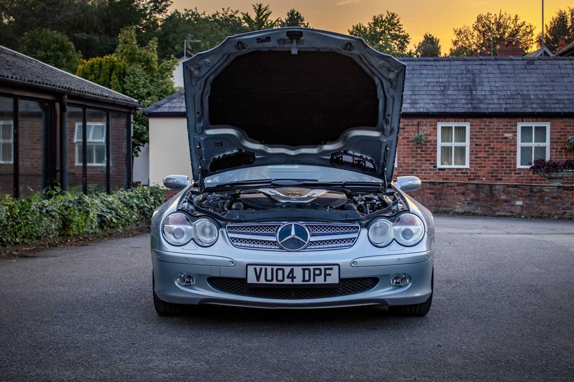 2004 Mercedes SL600 Flagship, 493bhp twin-turbo powered model  - Image 37 of 42