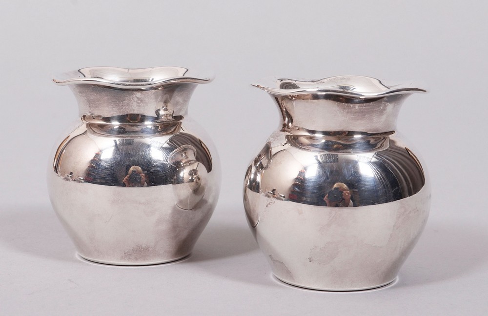 Pair of small vases, 925 silver, Jakob Grimmiger, Schwäbisch Gmünd, 20th C.