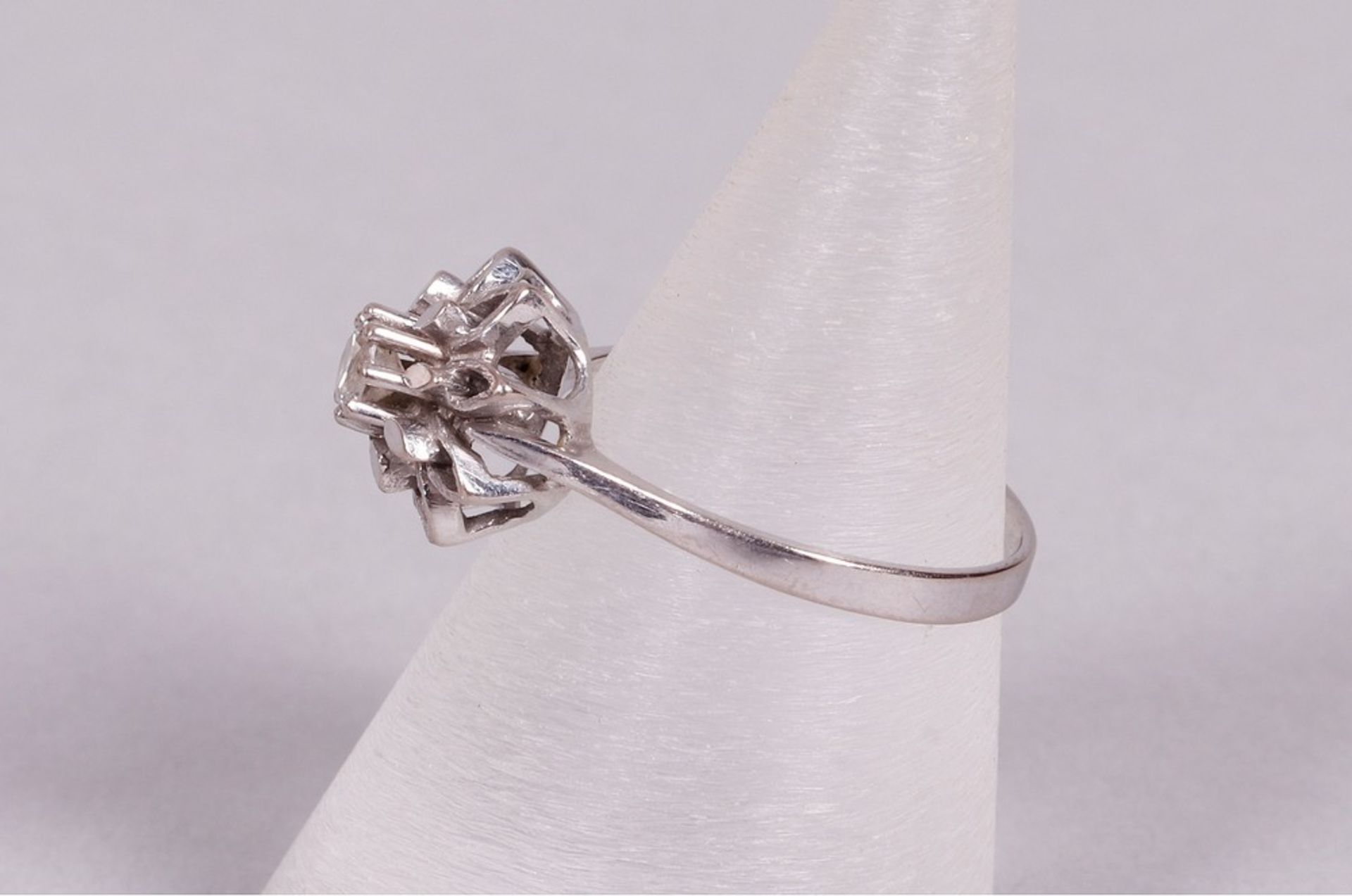 Solitaire ring, 585 WG - Image 2 of 5