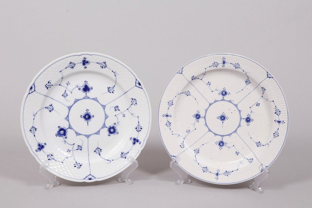 2 round plates, Royal Copenhagen/Bing & Grondahl, Denmark, decor "Blue Fluted/Painted Blue", 2nd ha