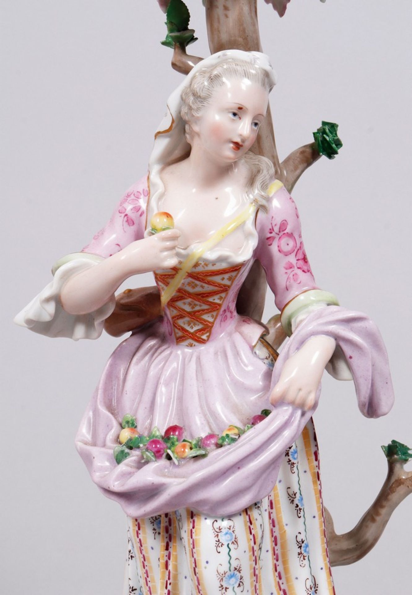 Paar figürliche Tafelleuchter, Entwurf Ernst August Leuteritz (1818, Meissen - 1886, ebda.) für Mei - Image 4 of 12