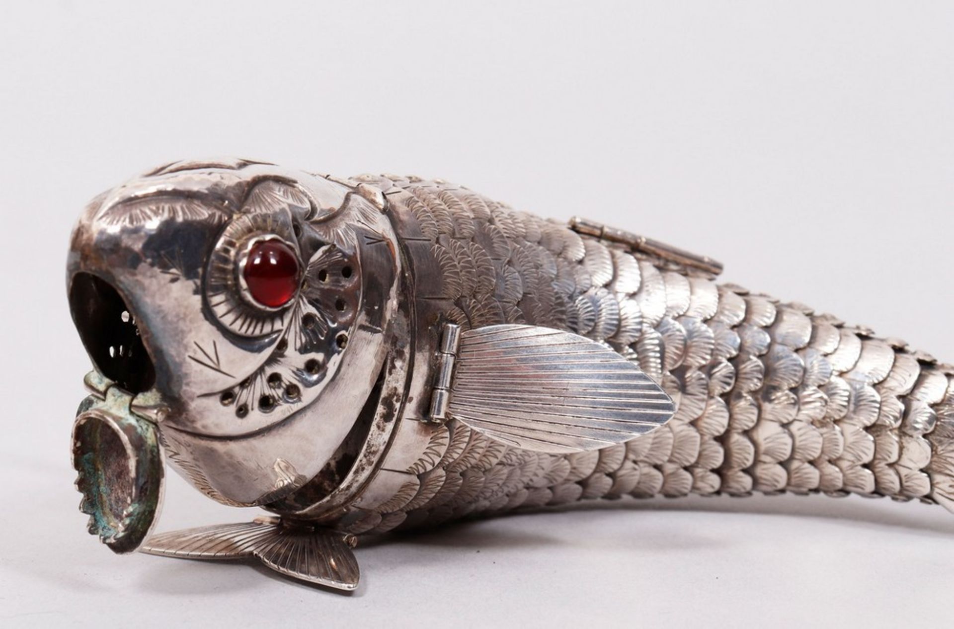 Besamim box in shape of a fish, 830 silver, probably Scandinavia, 19th C. - Image 6 of 7