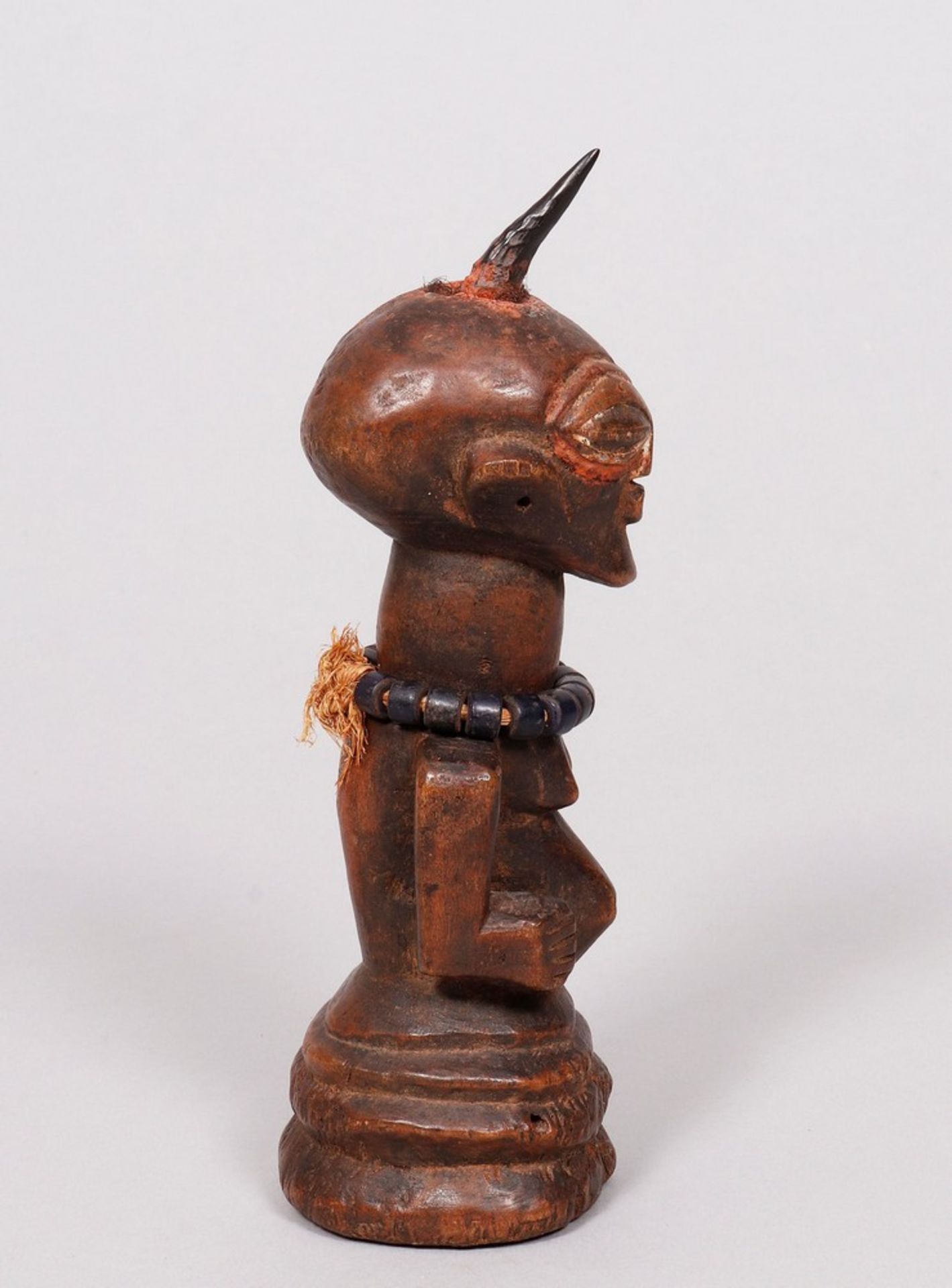 Songe-Fetischfigur (Nkisi), Kongo, 1. H. 20.Jh.  - Bild 3 aus 4