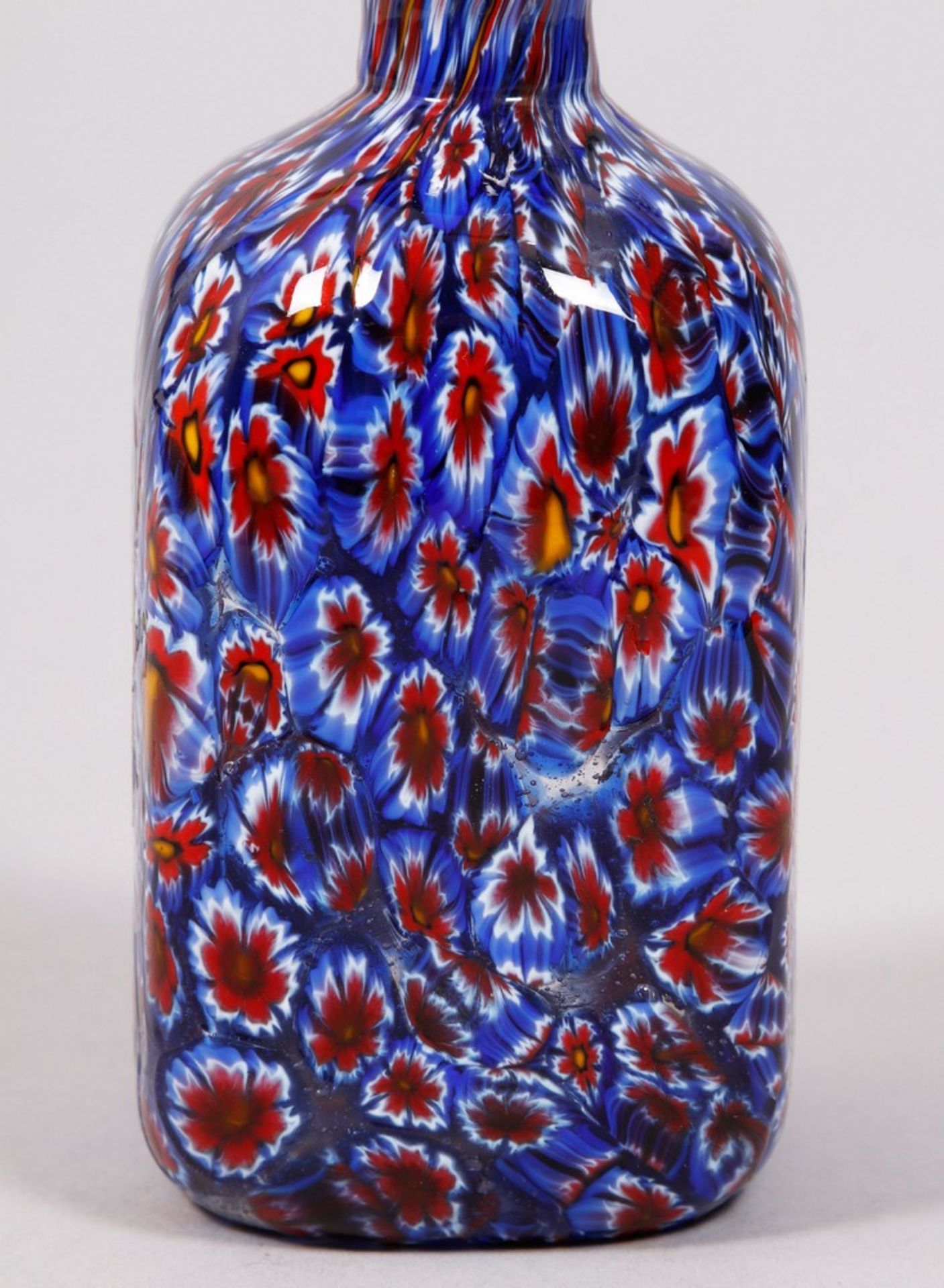 Small bottle vase, probably Vetreria Campanella, Murano, Italy, mid-20th C. - Image 3 of 4