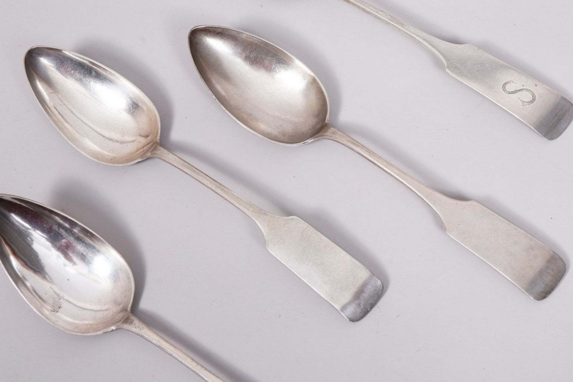 4 dining spoons, silver, Joachim Heinrich Seemann/Johann Heinrich Grube, Lübeck, 1st half/mid 19th  - Image 2 of 5