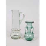 Glaskrug und Vase, wohl Krumau, 20.Jh., 2-tlg.