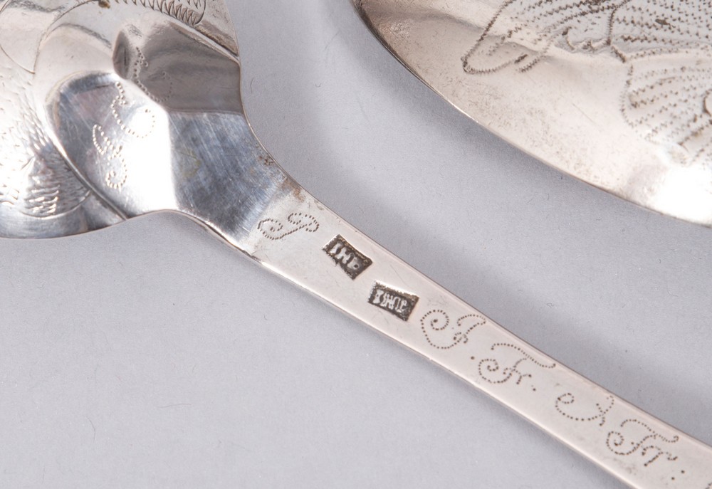 2 Baroque dining spoons, silver, probably North German, 18th C. - Image 6 of 9