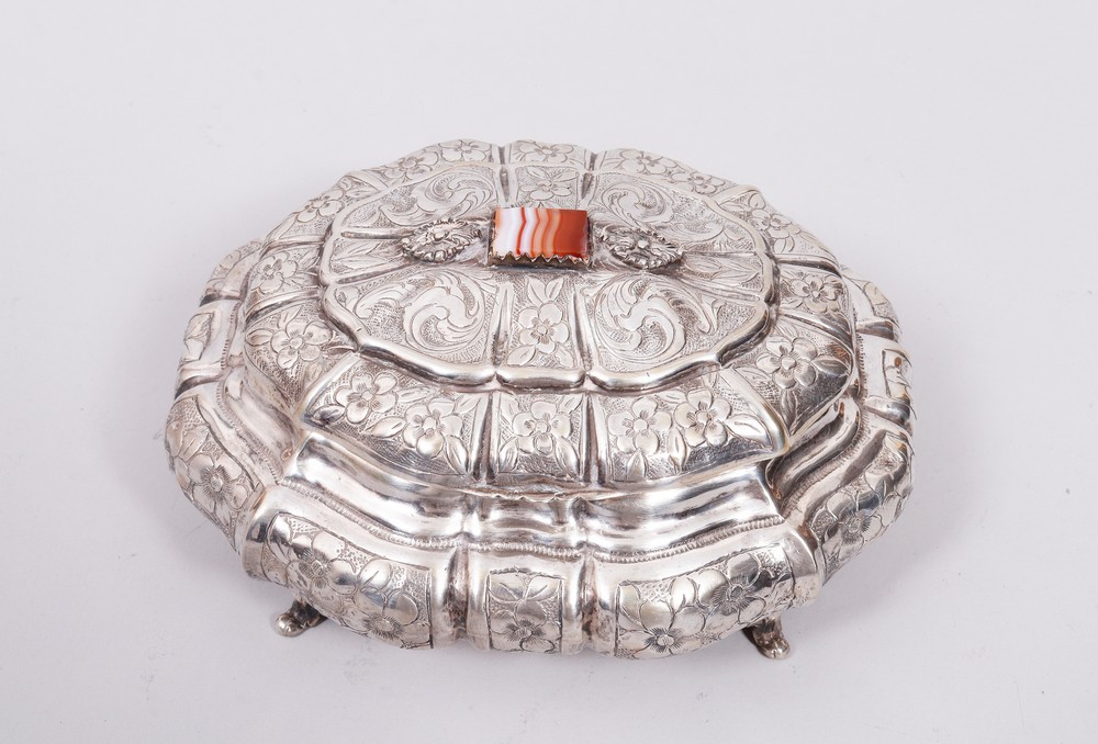 Lidded box, 800 silver, Milano, Italy, 1934-44 - Image 2 of 5