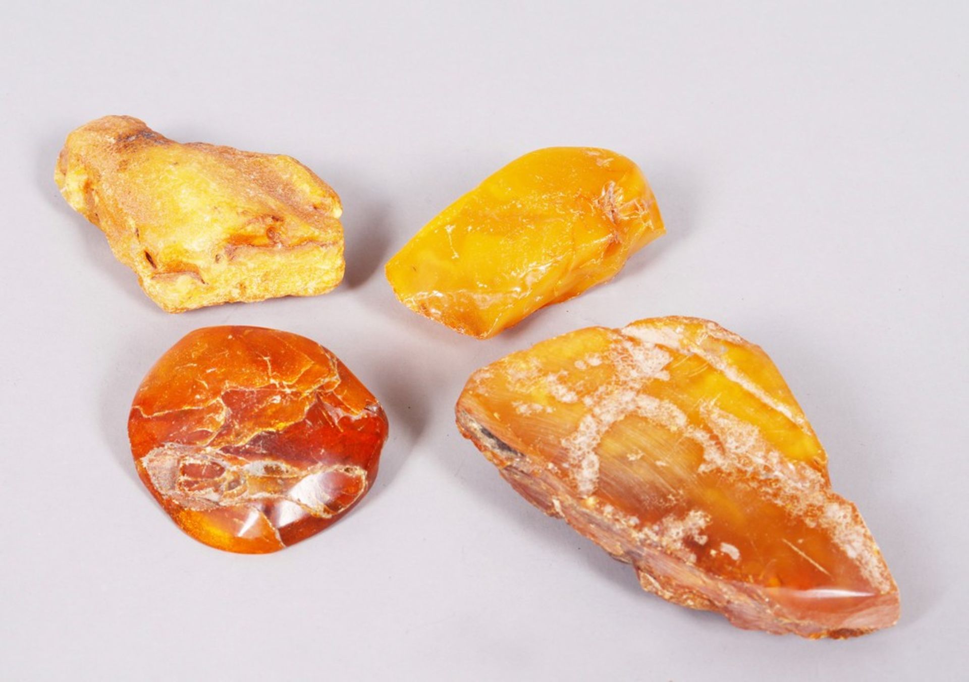 4 raw ambers