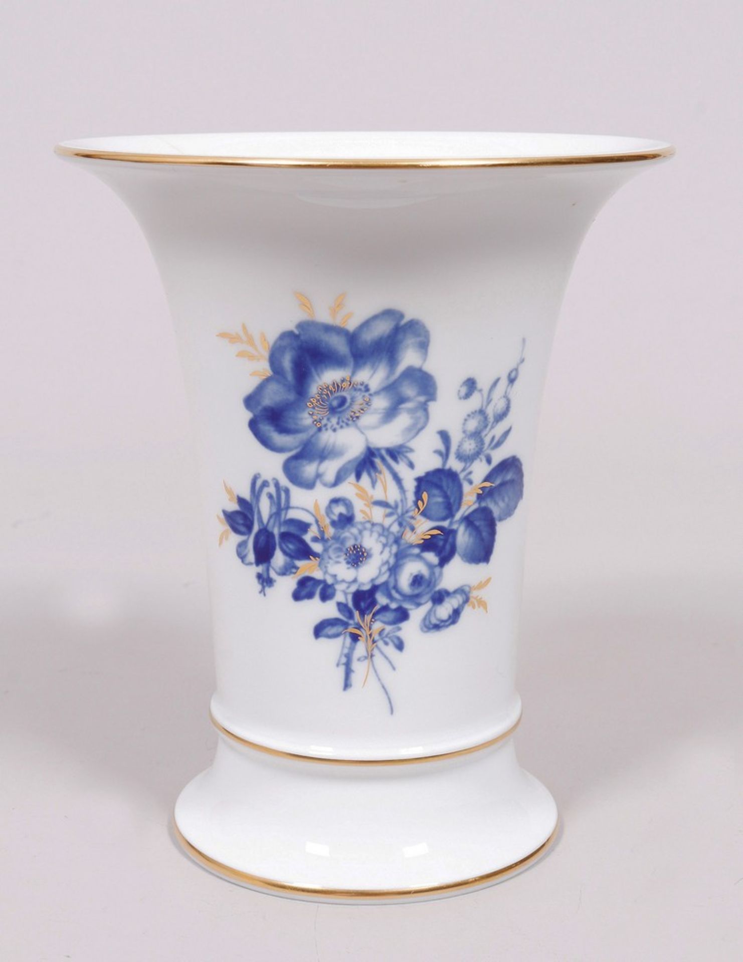Small trumpet vase, Meissen, "aquatint decor", 20th C.