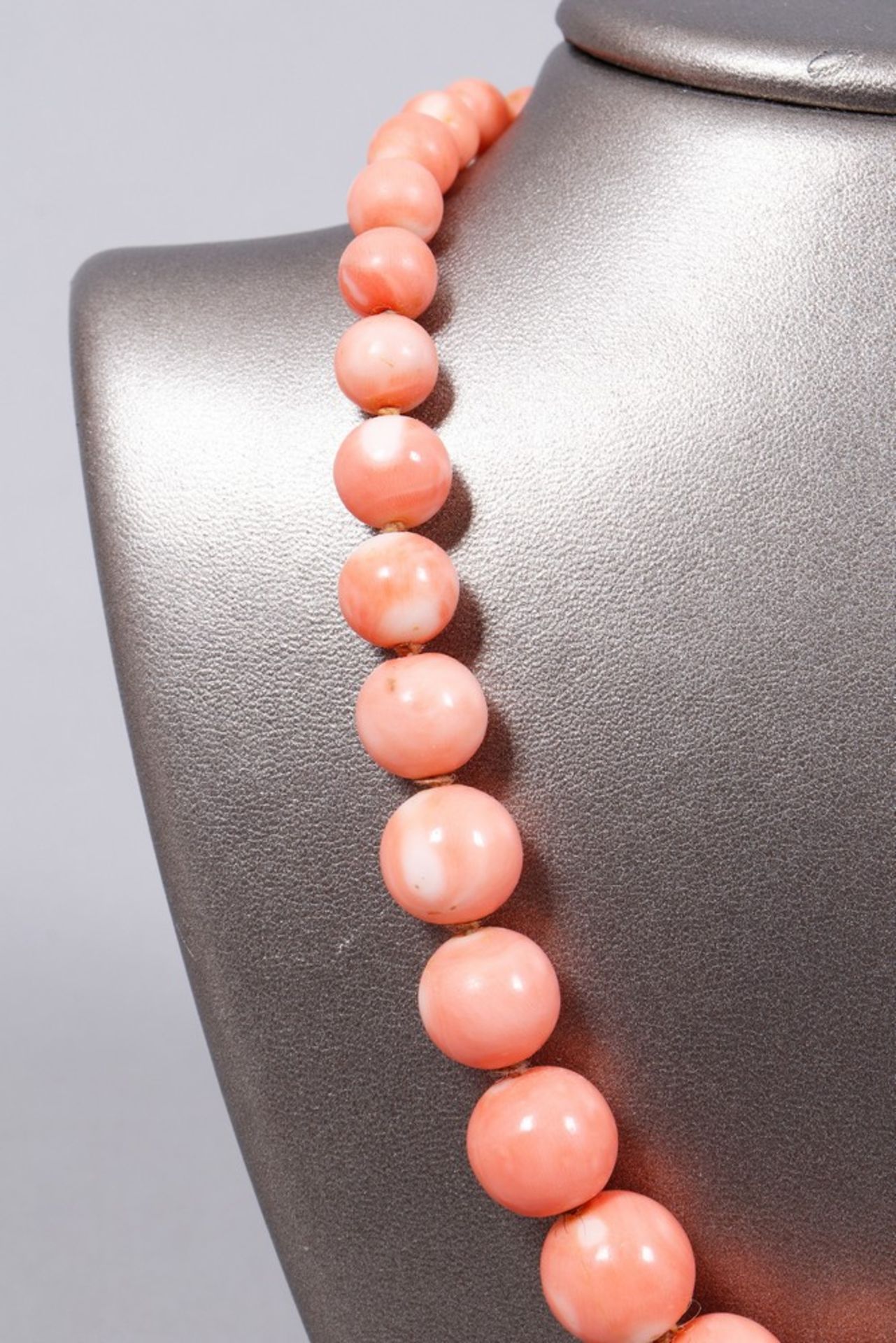 Angel Skin Coral Necklace - Image 2 of 4