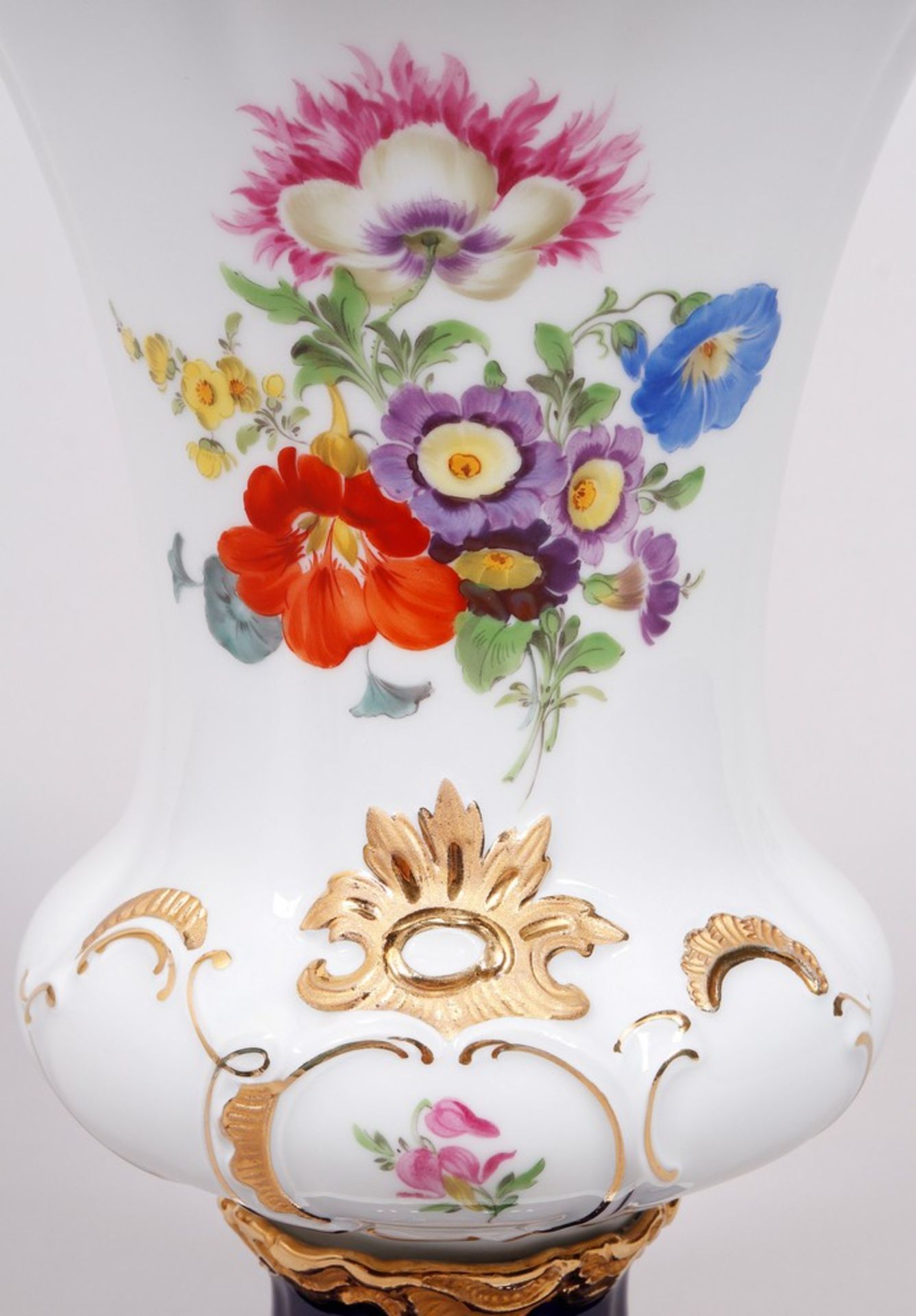 Prunkvase, Meissen, Dekor "Deutsche Blume", 20.Jh.  - Bild 2 aus 4