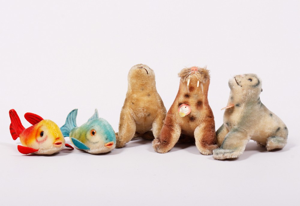 Mixed lot of softtoys, sea and beach creatures, Steiff and others, middle/2nd. Half 20th C., 5 piec