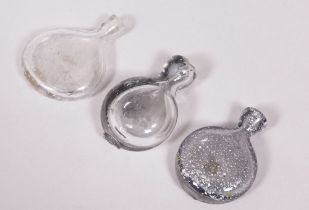 3 Snuffbottles, sog. "Bixl", Schnupftabakfläschchen, farblos, wohl süddeutsch, 19./20.Jh.