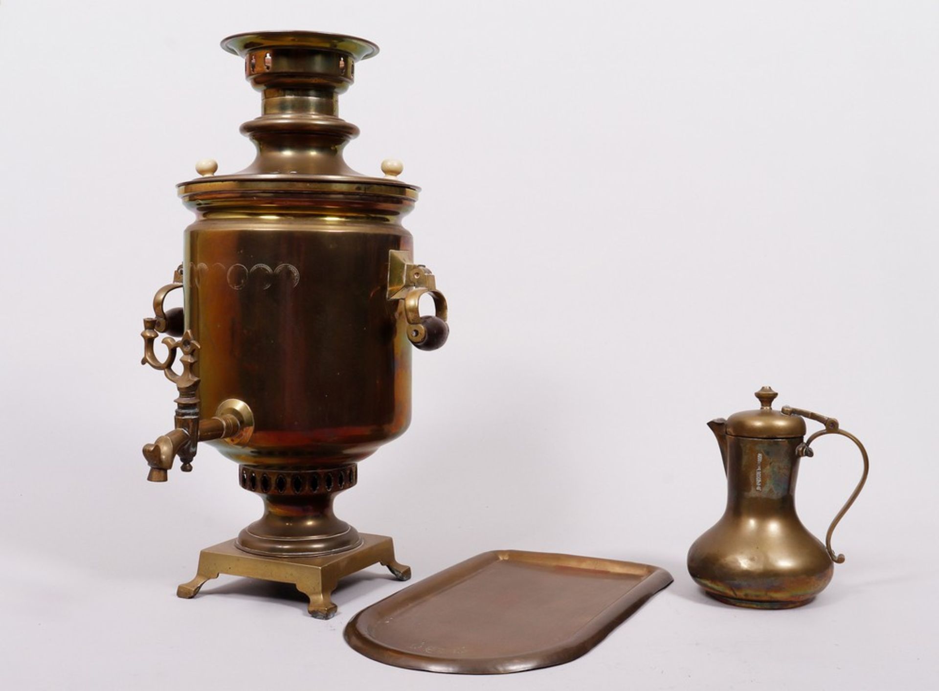 Samovar on tray, probably Grigory Ivanovich Tulyakova, Russia, 19th C. - Image 4 of 7