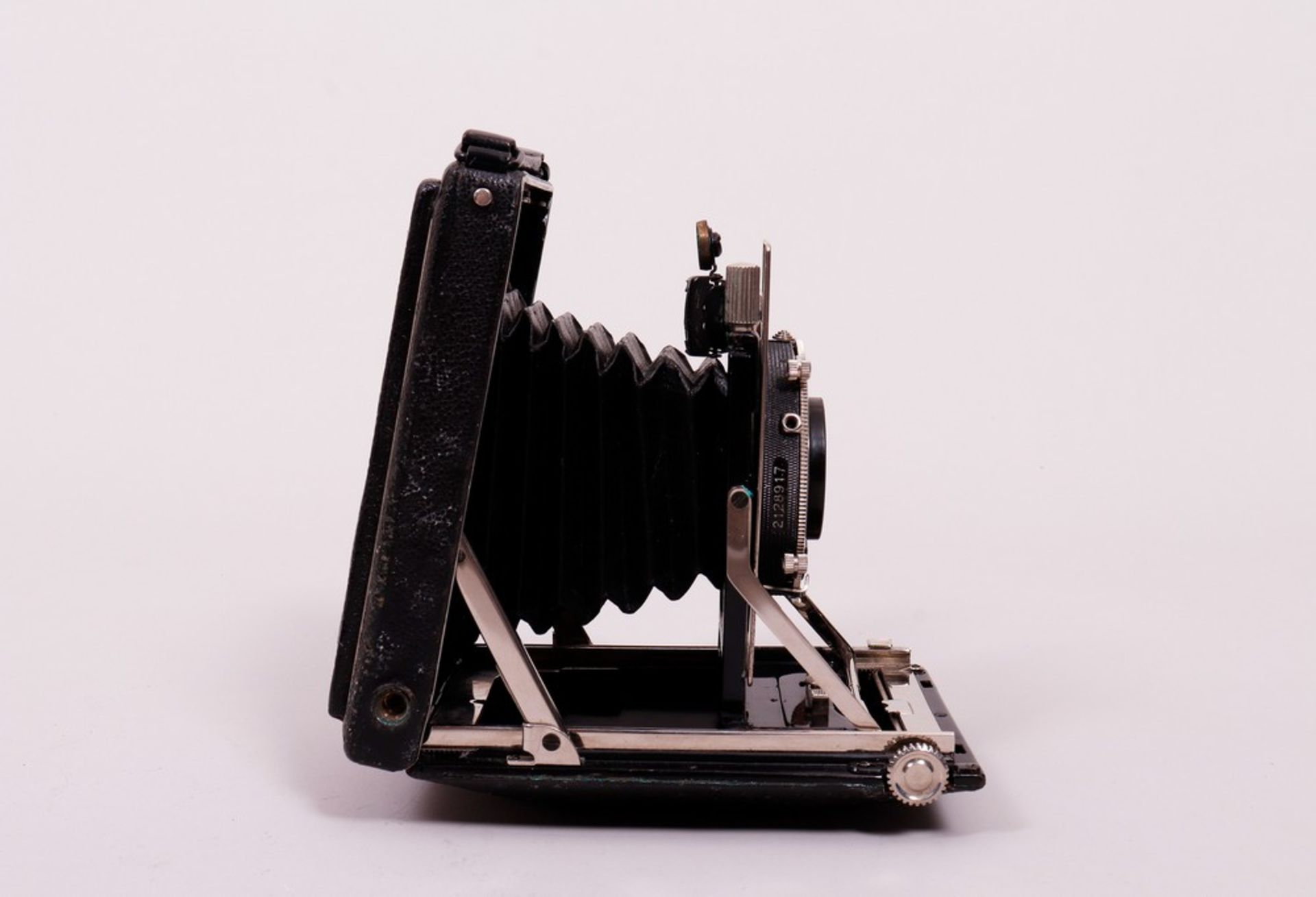 Small plate camera in case, K.W. Camera workshop Guthe & Thorsch, Dresden, c. 1930 - Image 4 of 7