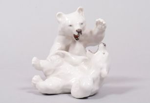 Zwei spielende Eisbären, Entwurf Knut Kuhn für Royal Copenhagen, um 1961