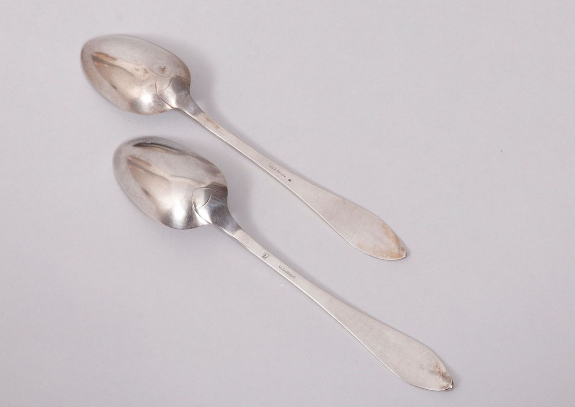 Pair of silver dining spoons, incl. Franz Peter Krumstroh, Glückstadt, early 19th C. - Image 2 of 4